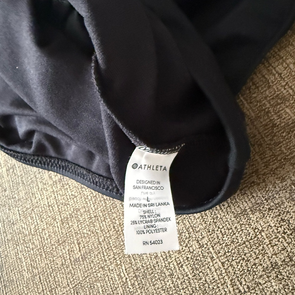 NWOT Athleta Black Blue and White Swimsuit - Picture 5 of 5